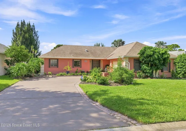 Photo 2 of Sale Pending at 1025 Park Ridge Pl, Melbourne, FL 32940 | MLS# 1085303 | Listing updated on 2026-09-07
