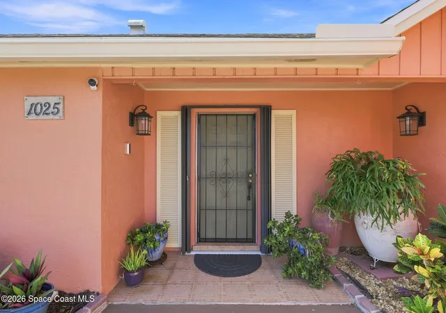 Photo 4 of Sale Pending at 1025 Park Ridge Pl, Melbourne, FL 32940 | MLS# 1085303 | Listing updated on 2026-09-07