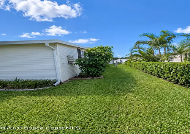 Photo 3 of Manufactured home for sale at 920 Hyacinth Cir, Sebastian, FL 32976 | MLS# 1085482 | Listing updated on 2026-09-18