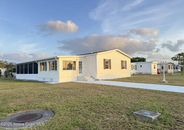 2nd image of 1001 Waterway Dr, Sebastian, FL 32976 | MLS# 1085377