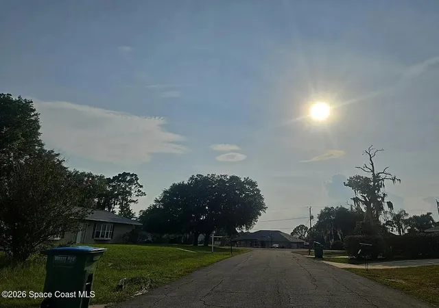 4th image of 2841 Ascot Ln, Deltona, FL 32738 | MLS# 1085316