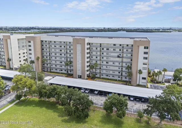 2nd image of 300 S Sykes Creek Pkwy #105, Merritt Island, FL 32952 | MLS# 1085314