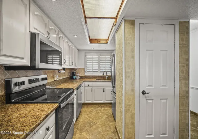 Photo 4 of Condo for sale at 300 S Sykes Crk Pkwy #105, Merritt Island, FL 32952 | MLS# 1085314 | Listing updated on 2026-09-15