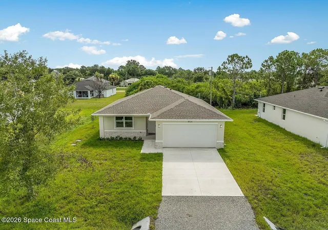 Photo 2 of Sale Pending at 8526 102nd Court, Vero Beach, FL 32967 | MLS# 1085497 | Listing updated on 2026-09-21