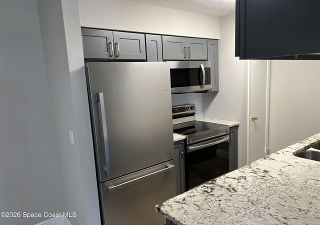 Photo 2 of Single family home for sale at 208 Red Cedar Pl #208, Brandon, FL 33510 | MLS# 1085330 | Listing updated on 2026-09-19