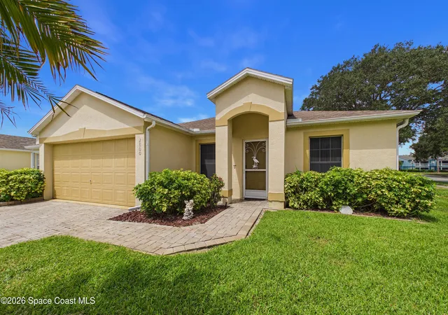 Photo 2 of Single family home for sale at 2800 Saint James Ln, Melbourne, FL 32935 | MLS# 1085436 | Listing updated on 2026-08-30