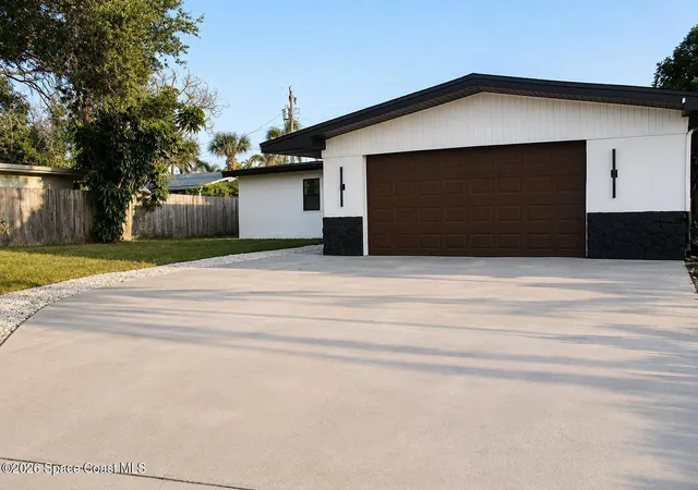 Photo 3 of Single family home for sale at 209 Atlantic Blvd, Indian Harbour Beach, FL 32937 | MLS# 1085450 | Listing updated on 2026-08-27