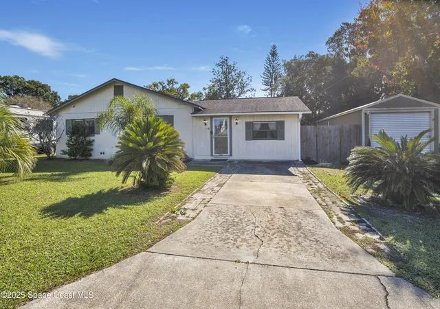 1st image of 11 Aster Dr, De Bary, FL 32713 | MLS# 1085504