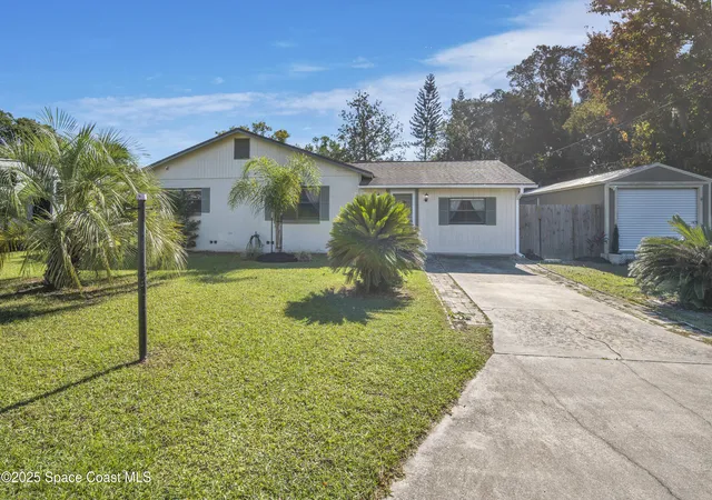 Photo 3 of Single family home for sale at 11 Aster Dr, De Bary, FL 32713 | MLS# 1085504 | Listing updated on 2026-09-23