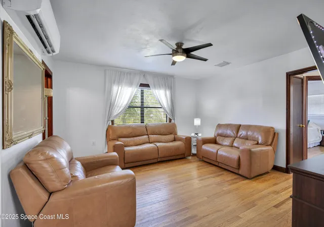 Photo 4 of Single family home for sale at 11 Aster Dr, De Bary, FL 32713 | MLS# 1085504 | Listing updated on 2026-09-23