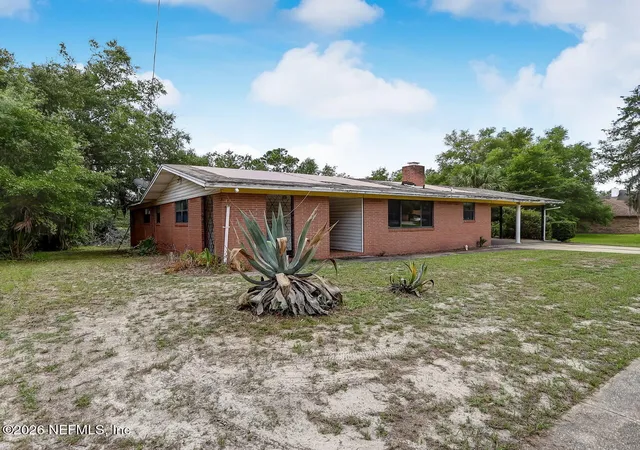 Photo 3 of Single family home for sale at 3840 Harbor View Ct, Jacksonville, FL 32208 | MLS# 2156072 | Listing updated on 2026-08-11