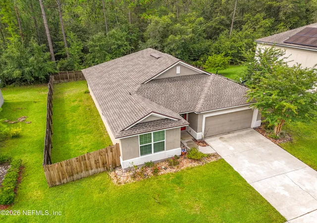 Photo 2 of Sale Pending at 11462 Carson Lake Dr, Jacksonville, FL 32221 | MLS# 2157419 | Listing updated on 2026-08-27