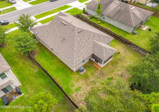 Photo 3 of Sale Pending at 11462 Carson Lake Dr, Jacksonville, FL 32221 | MLS# 2157419 | Listing updated on 2026-08-27