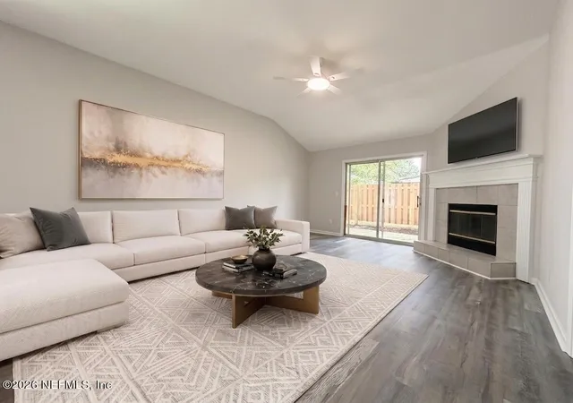 5th image of 3302 Guernsey Ct, Jacksonville, FL 32226 | MLS# 2094724