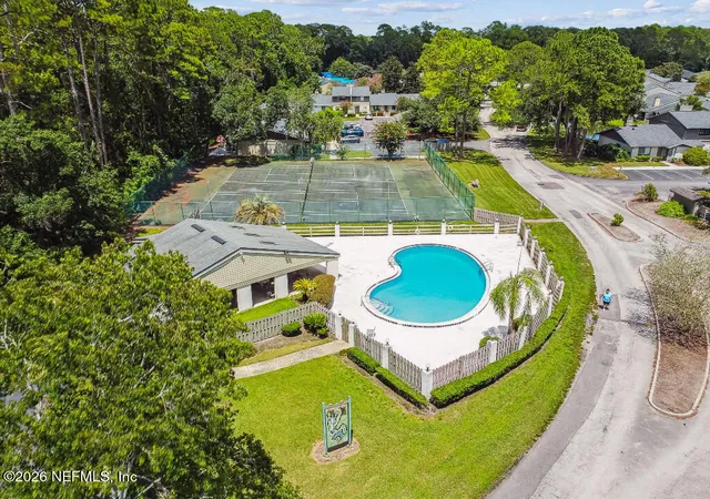 image of 7701 Baymeadows Cir, Jacksonville, FL 32256