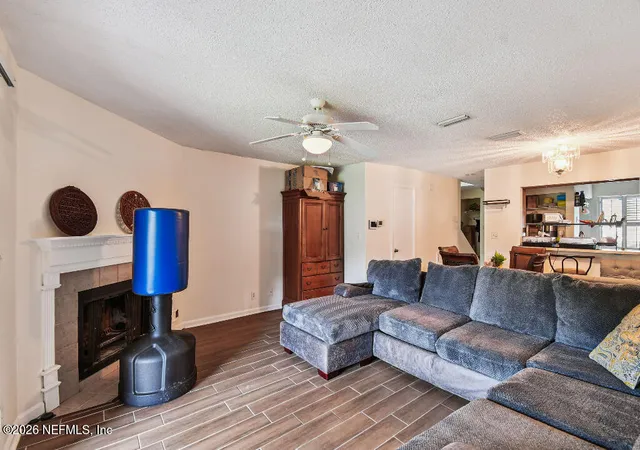 image of 7701 Baymeadows Cir #1036, Jacksonville, FL 32256 | MLS# 2103403