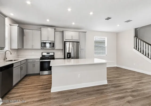 Photo 3 of Single family home for sale at 676 Palmetto Pl, Yulee, FL 32097 | MLS# 2125409 | Listing updated on 2026-09-08