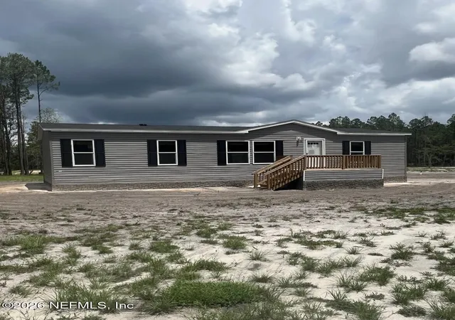 Photo 2 of Sale Pending at 1119 Ne County Rd 125, Lawtey, FL 32058 | MLS# 2126366 | Listing updated on 2026-09-05