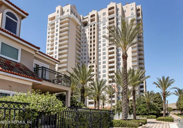 Condo for sale at 400 E Bay St #804, Jacksonville, FL 32202 | MLS# 2155781