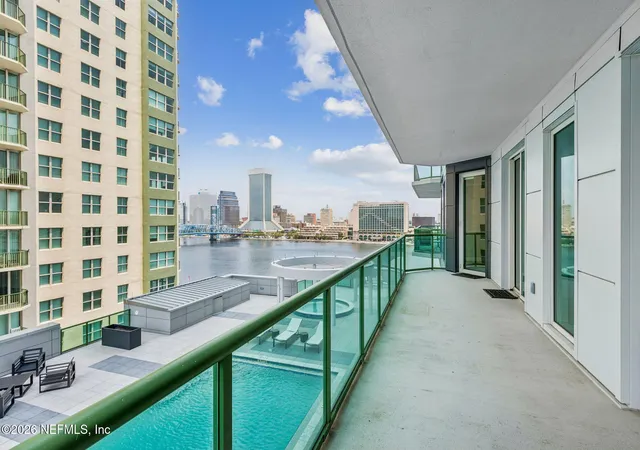 Photo 3 of Condo for sale at 1431 Riverplace Blvd #1004, Jacksonville, FL 32207 | MLS# 2134989 | Listing updated on 2026-09-10