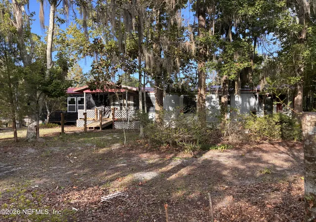 Photo 3 of Manufactured home for sale at 100 Kenwood Boat Ramp Rd, Interlachen, FL 32148 | MLS# 2138159 | Listing updated on 2026-09-16