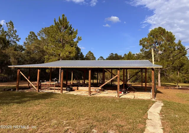 Photo 3 of Manufactured home for sale at 100 Kenwood Boat Ramp Rd, Interlachen, FL 32148 | MLS# 2138159 | Listing updated on 2026-09-16