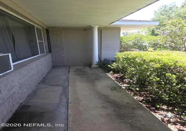 Photo 4 of Single family home for sale at 36913 Center Ave, Dade City, FL 33525 | MLS# 2159362 | Listing updated on 2026-08-09