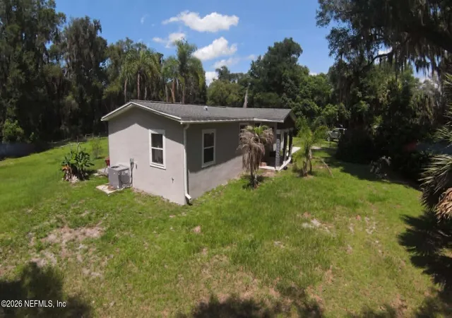 Photo 5 of Sale Pending at 126 E End Rd, San Mateo, FL 32187 | MLS# 2146401 | Listing updated on 2026-09-01