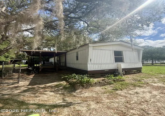 5th image of 222 Pine St, Hawthorne, FL 32640 | MLS# 2156803