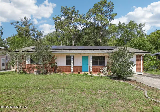 Photo 2 of Single family home for sale at 1814 Grv Park Dr, Orange Park, FL 32073 | MLS# 2148901 | Listing updated on 2026-09-17