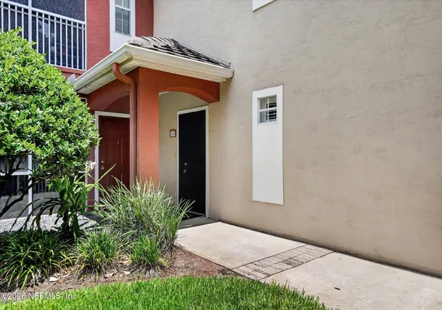 2nd image of 10075 Gate Pkwy N, Jacksonville, FL 32246