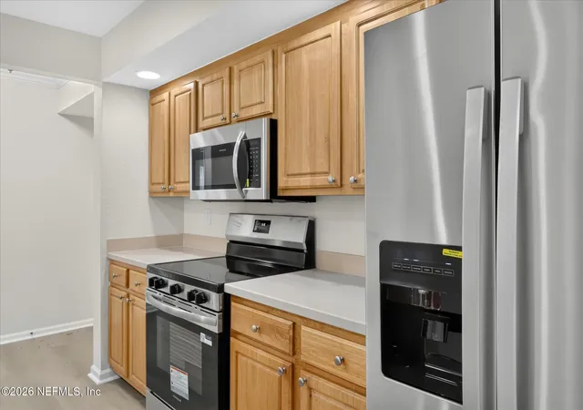 3rd image of 10075 Gate Pkwy N #3010, Jacksonville, FL 32246 | MLS# 2147143