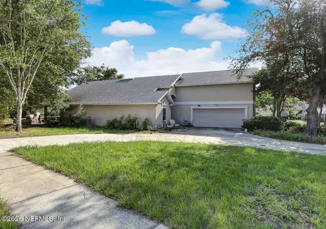 Photo 3 of Sale Pending at 3967 Lake Crst Ter, Middleburg, FL 32068 | MLS# 2157612 | Listing updated on 2026-09-10