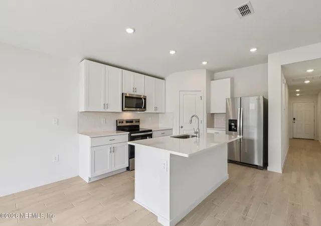 Photo 3 of Sale Pending at 3616 Bella Sera Ln, Green Cove Springs, FL 32043 | MLS# 2148573 | Listing updated on 2026-10-06