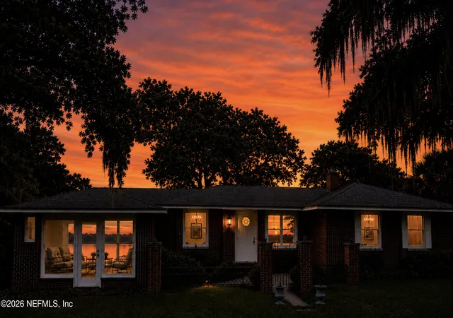 Photo 2 of Sale Pending at 1900 E Holly Oaks Lake Rd, Jacksonville, FL 32225 | MLS# 2149218 | Listing updated on 2026-09-01