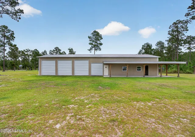 Photo 3 of Single family home for sale at 14157 Glen Farms Dr, Glen Saint Mary, FL 32040 | MLS# 2156306 | Listing updated on 2026-07-30