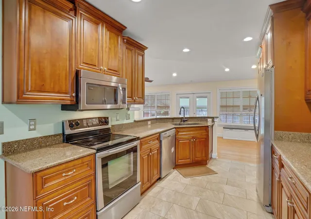 Photo 4 of Single family home for sale at 1536 Harbor Oaks Rd, Jacksonville, FL 32207 | MLS# 2151023 | Listing updated on 2026-09-16