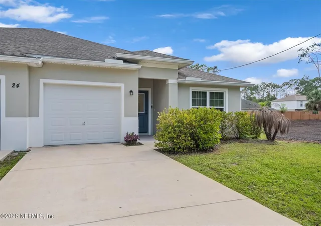 Listing Photo 3 - Condo for sale in building located at 24 Pontiac Ln, Palm Coast, FL 32164