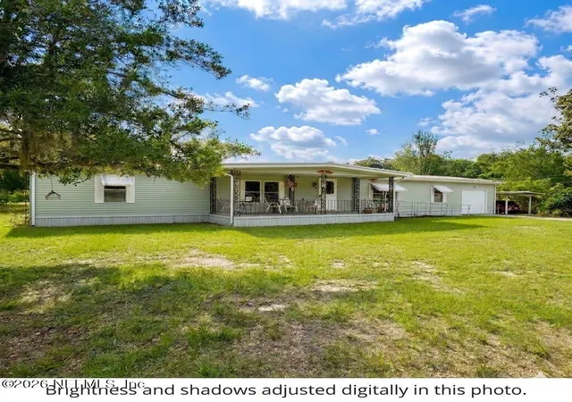 Photo 1 of Sale Pending at 304 Dawn Ave, Interlachen, FL 32148 | MLS# 2152072 | Listing updated on 2026-08-26