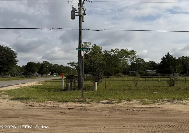 Photo 54 of Sale Pending at 304 Dawn Ave, Interlachen, FL 32148 | MLS# 2152072 | Listing updated on 2026-08-26
