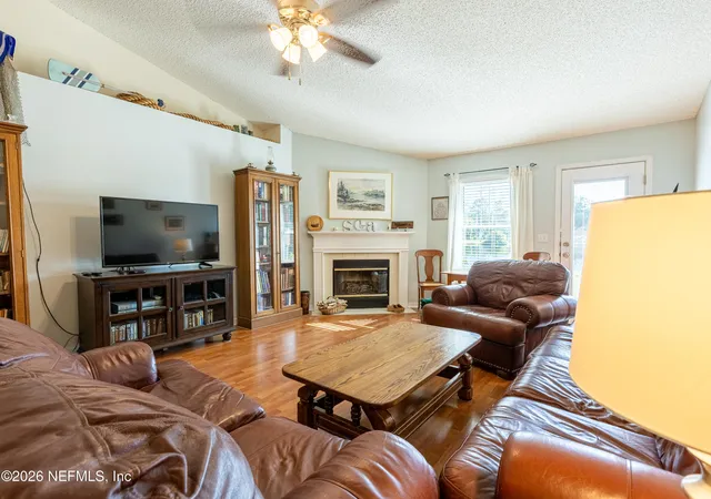 Photo 4 of Single family home for sale at 556 Whitfield Rd, Jacksonville, FL 32221 | MLS# 2155522 | Listing updated on 2026-09-12