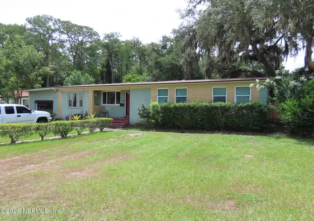 Photo 2 of Single family home for sale at 2295 Lake Dr, Jacksonville, FL 32246 | MLS# 2155101 | Listing updated on 2026-09-08
