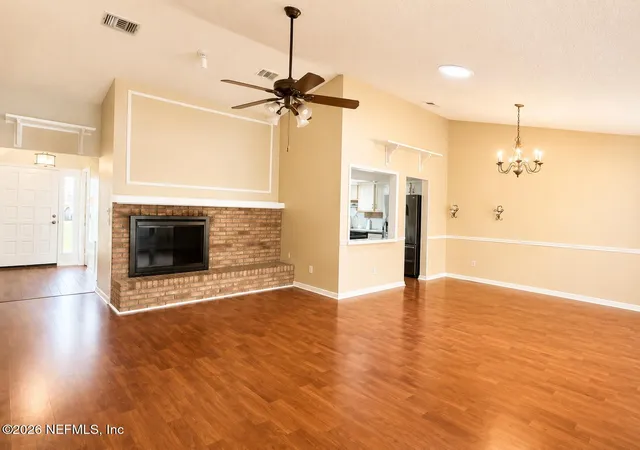 Photo 4 of Sale Pending at 7820 Fawn Brk Cir E, Jacksonville, FL 32256 | MLS# 2152983 | Listing updated on 2026-09-02