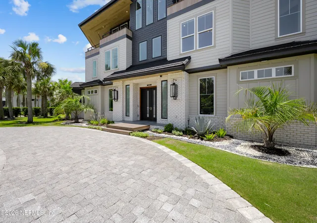 Photo 4 of Single family home for sale at 4334 Ponte Vedra Blvd, Jacksonville Beach, FL 32250 | MLS# 2158119 | Listing updated on 2026-08-14