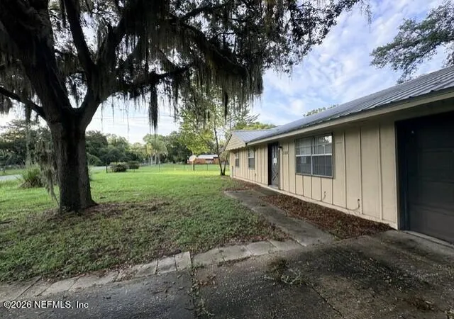 Photo 2 of Single family home for sale at 108 River Rd Dr, Palatka, FL 32177 | MLS# 2157210 | Listing updated on 2026-08-29