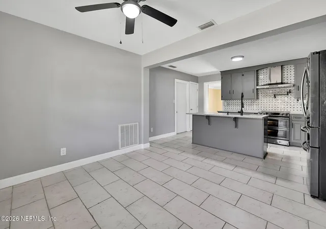 Photo 4 of Single family home for sale at 3915 Anvers Blvd, Jacksonville, FL 32210 | MLS# 2154481 | Listing updated on 2026-09-16