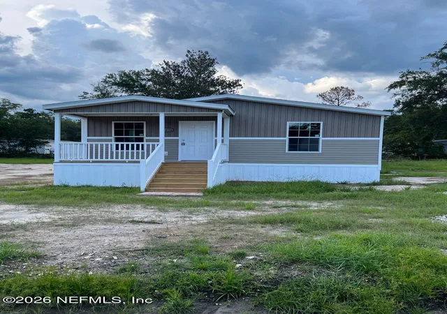 Manufactured home for sale at 27434 W 3rd Avenue, Hilliard, FL 32046 | MLS# 2153617