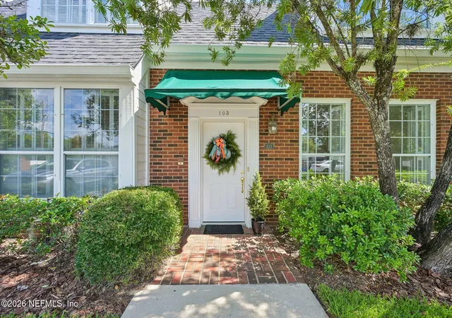 Photo 2 of Condo for sale at 5303 Ortega Blvd #103, Jacksonville, FL 32210 | MLS# 2155406 | Listing updated on 2026-08-17
