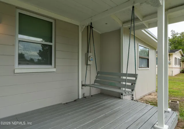 Photo 3 of Single family home for sale at 215 Hilltop Dr, Orange Park, FL 32073 | MLS# 2159763 | Listing updated on 2026-09-11