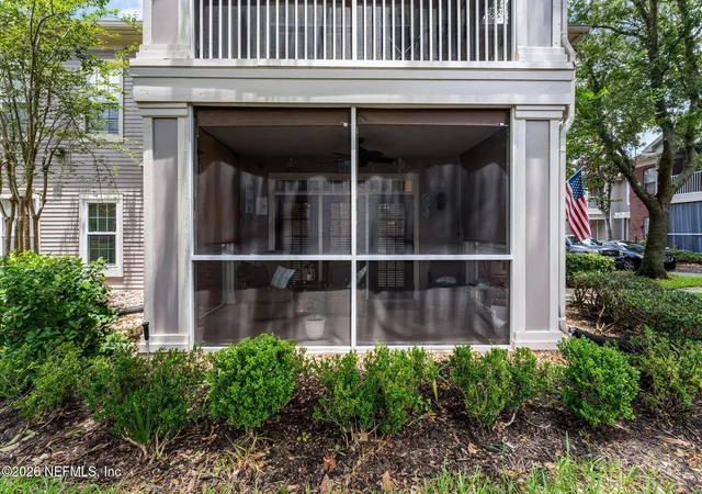 2nd image of 10901 Burnt Mill Rd, Jacksonville, FL 32256